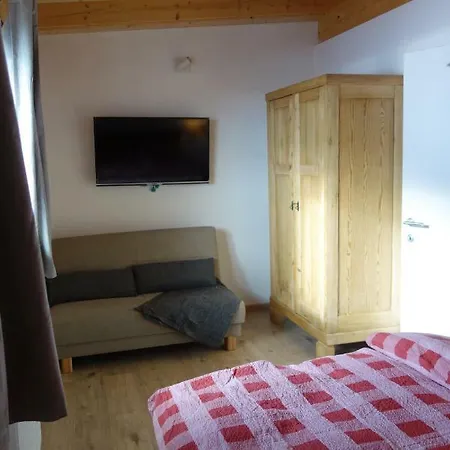 Traumhafter Seeblick: Ferienwohnung 