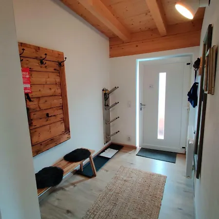 Apartment Traumhafter Seeblick: Ferienwohnung 