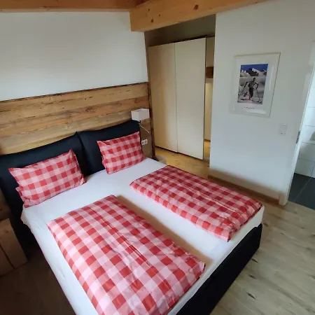 Traumhafter Seeblick: Ferienwohnung 